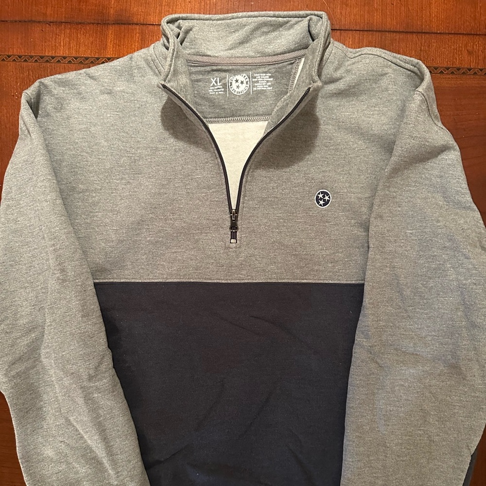 MENS VOLUNTEER TRADITIONS QUARTER ZIP SIZE XL